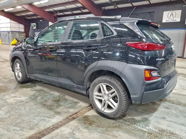 KM8K1CAA8JU112632 2018 HYUNDAI KONA - Image 2