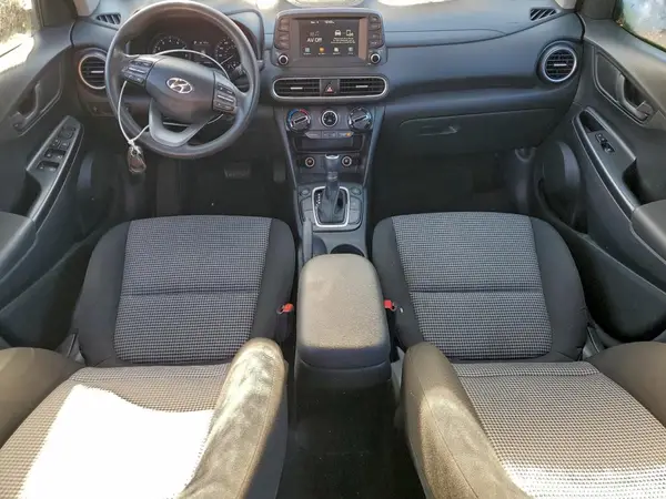 KM8K1CAA8JU150054 2018 HYUNDAI KONA - Image 8