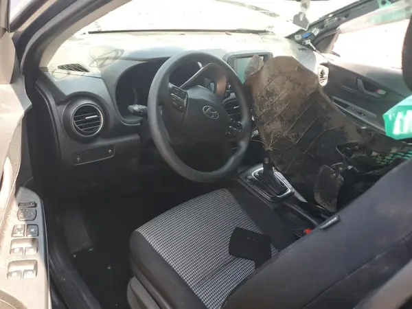 KM8K1CAA8JU183278 2018 HYUNDAI KONA - Image 8
