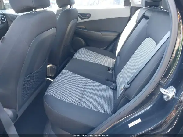 KM8K1CAA8KU277890 2019 HYUNDAI KONA - Image 8