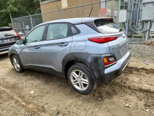 KM8K1CAA8MU661655 2021 HYUNDAI KONA - Image 2