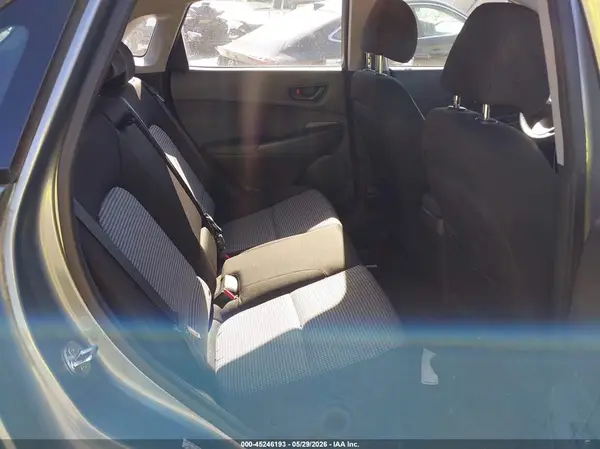 KM8K1CAA8MU674924 2021 HYUNDAI KONA - Image 8