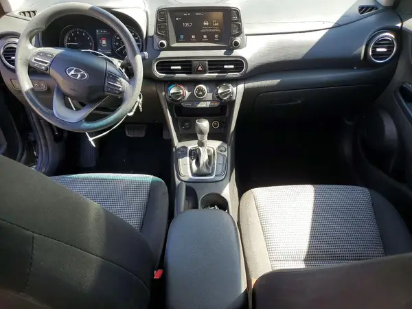 KM8K1CAA8MU690413 2021 HYUNDAI KONA - Image 8