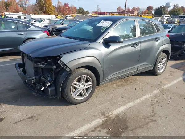 KM8K1CAA8MU690685 2021 HYUNDAI KONA - Image 2