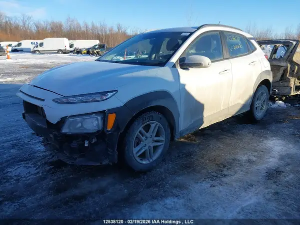 KM8K1CAA8MU700650 2021 HYUNDAI KONA - Image 2