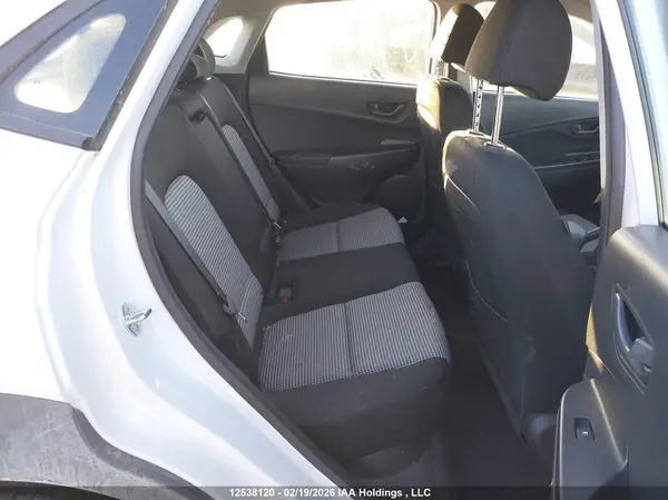 KM8K1CAA8MU700650 2021 HYUNDAI KONA - Image 8