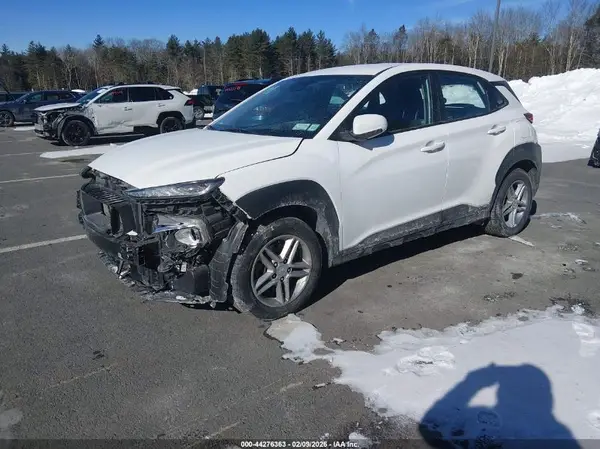 KM8K1CAA8MU717349 2021 HYUNDAI KONA - Image 2