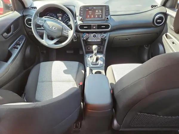 KM8K1CAA8MU746575 2021 HYUNDAI KONA - Image 8