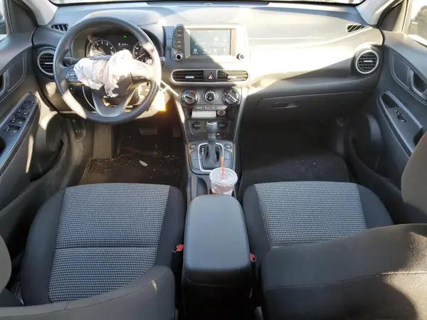 KM8K1CAA9JU080712 2018 HYUNDAI KONA - Image 8