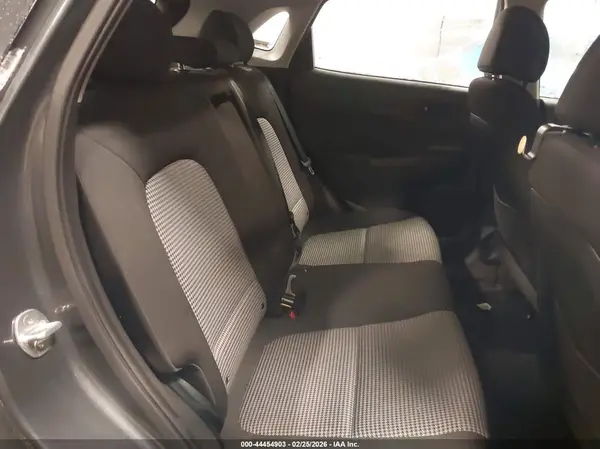 KM8K1CAA9JU096649 2018 HYUNDAI KONA - Image 8