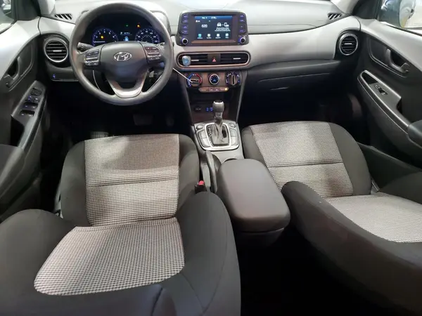 KM8K1CAA9JU113210 2018 HYUNDAI KONA - Image 8