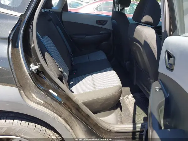KM8K1CAA9JU151715 2018 HYUNDAI KONA - Image 8