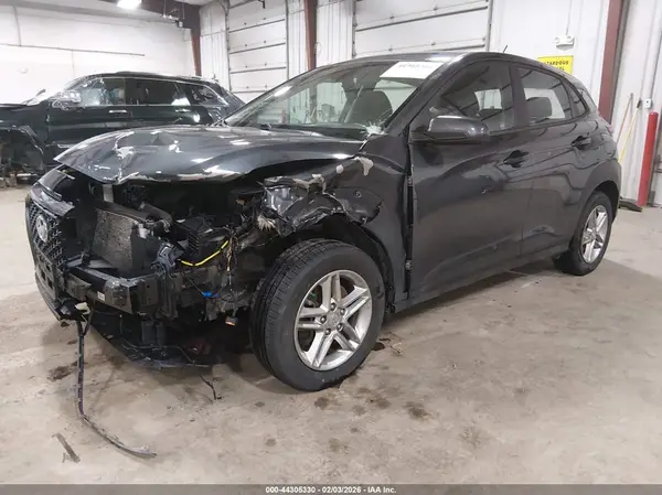 KM8K1CAA9MU740042 2021 HYUNDAI KONA - Image 2