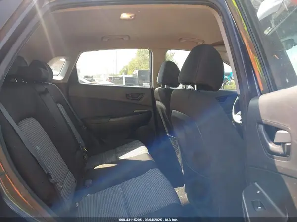 KM8K1CAAXJU093971 2018 HYUNDAI KONA - Image 8