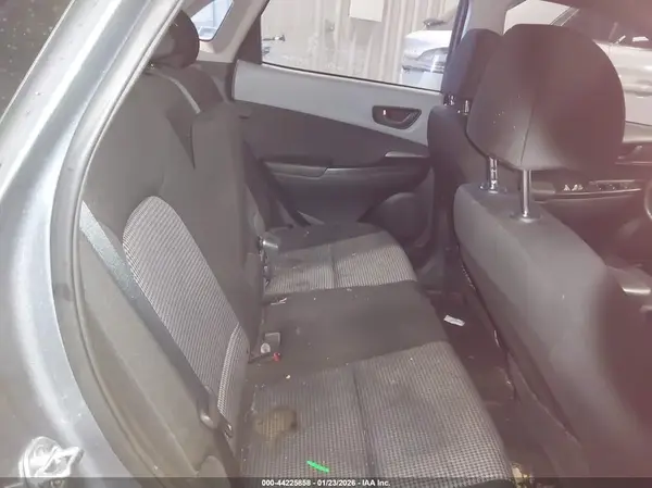 KM8K1CAAXJU179331 2018 HYUNDAI KONA - Image 8