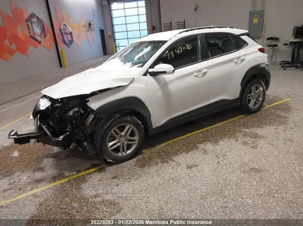 KM8K1CAB8NU884708 2022 HYUNDAI KONA - Image 2