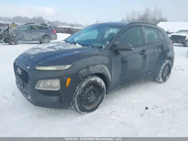 KM8K22AA0JU075471 2018 HYUNDAI KONA - Image 2