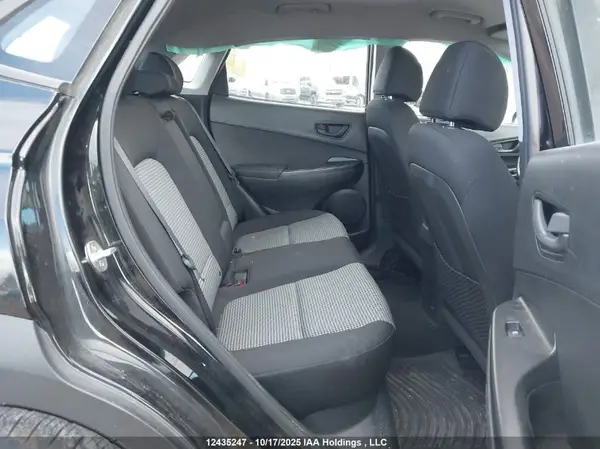 KM8K22AA0JU076748 2018 HYUNDAI KONA - Image 8