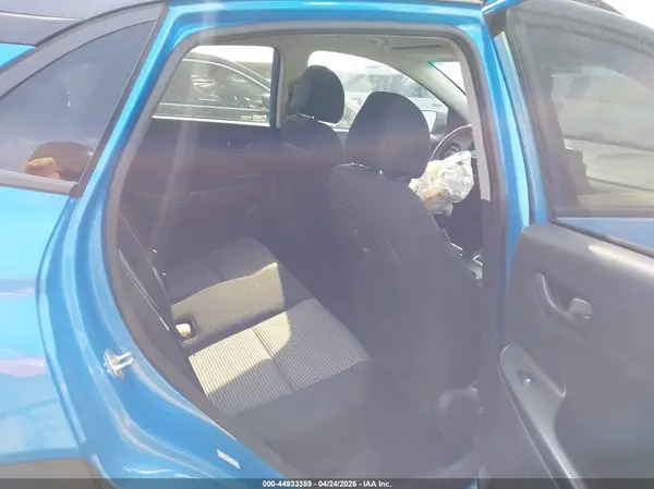 KM8K22AA0JU096496 2018 HYUNDAI KONA - Image 8