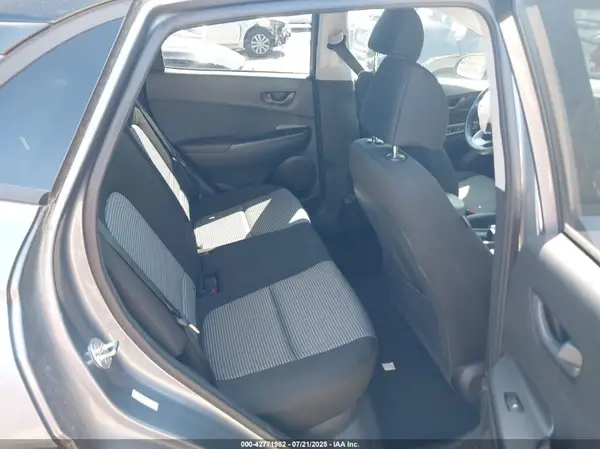 KM8K22AA0JU107643 2018 HYUNDAI KONA - Image 8