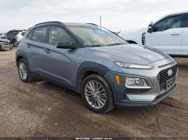 KM8K22AA0JU135815 2018 HYUNDAI KONA - Image 1