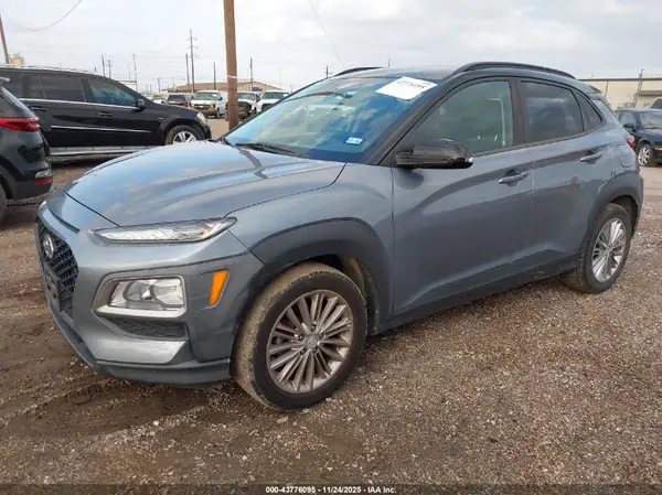 KM8K22AA0JU135815 2018 HYUNDAI KONA - Image 2