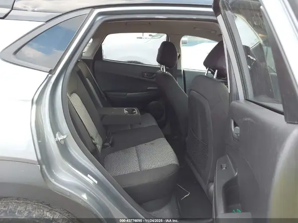 KM8K22AA0JU135815 2018 HYUNDAI KONA - Image 8