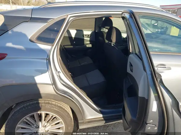 KM8K22AA0JU145986 2018 HYUNDAI KONA - Image 8