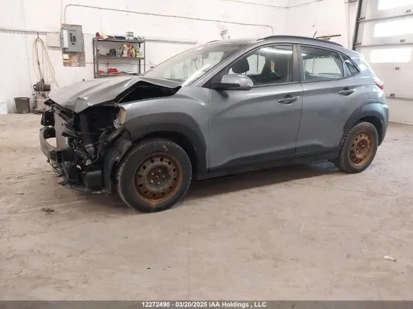 KM8K22AA0JU153084 2018 HYUNDAI KONA - Image 2
