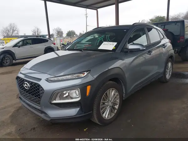 KM8K22AA0JU182259 2018 HYUNDAI KONA - Image 2