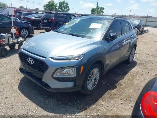 KM8K22AA0JU183542 2018 HYUNDAI KONA - Image 2