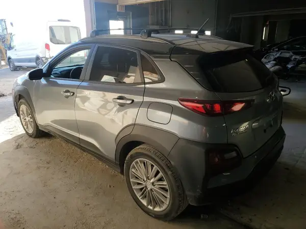 KM8K22AA0MU621142 2021 HYUNDAI KONA - Image 2