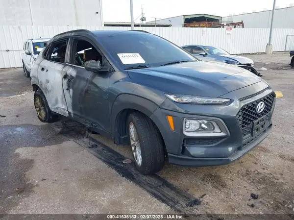 KM8K22AA0MU621352 2021 HYUNDAI KONA - Image 1