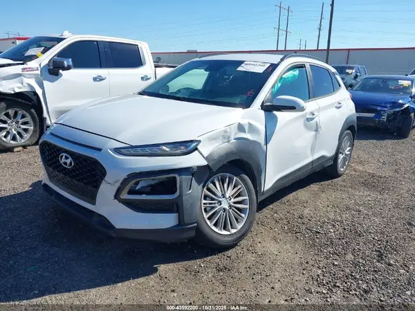 KM8K22AA0MU638457 2021 HYUNDAI KONA - Image 2