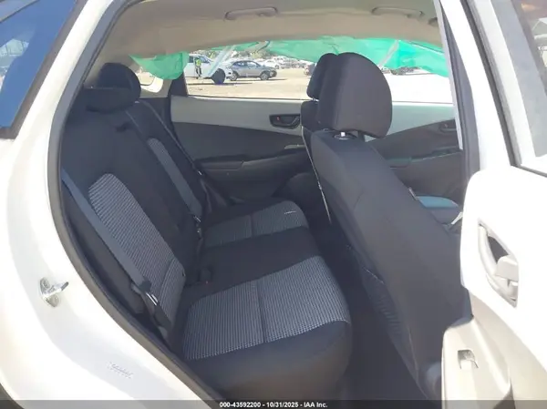 KM8K22AA0MU638457 2021 HYUNDAI KONA - Image 8