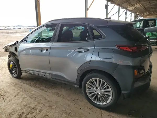 KM8K22AA1JU075088 2018 HYUNDAI KONA - Image 2