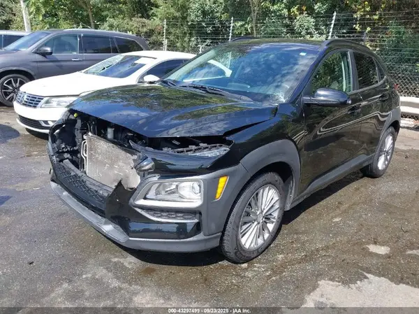 KM8K22AA1JU122376 2018 HYUNDAI KONA - Image 2