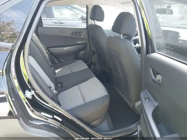 KM8K22AA1JU122376 2018 HYUNDAI KONA - Image 8