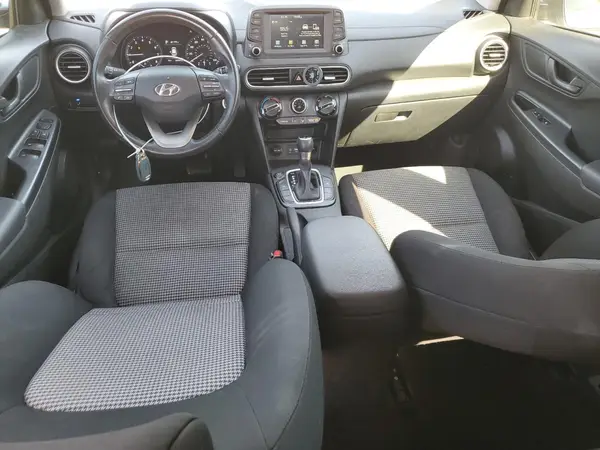 KM8K22AA1JU164739 2018 HYUNDAI KONA - Image 8