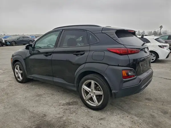 KM8K22AA1JU186403 2018 HYUNDAI KONA - Image 2