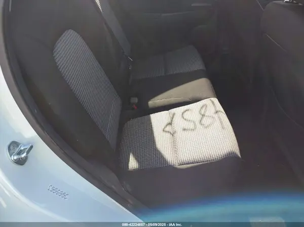 KM8K22AA1KU383749 2019 HYUNDAI KONA - Image 8