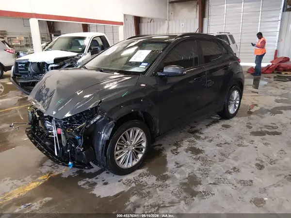 KM8K22AA1MU637477 2021 HYUNDAI KONA - Image 2
