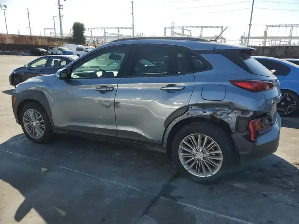 KM8K22AA2JU075116 2018 HYUNDAI KONA - Image 2