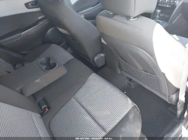 KM8K22AA2JU103240 2018 HYUNDAI KONA - Image 8