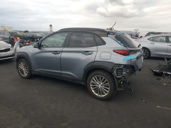 KM8K22AA2JU129353 2018 HYUNDAI KONA - Image 2