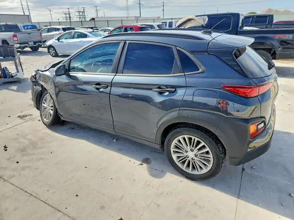 KM8K22AA2JU152051 2018 HYUNDAI KONA - Image 2