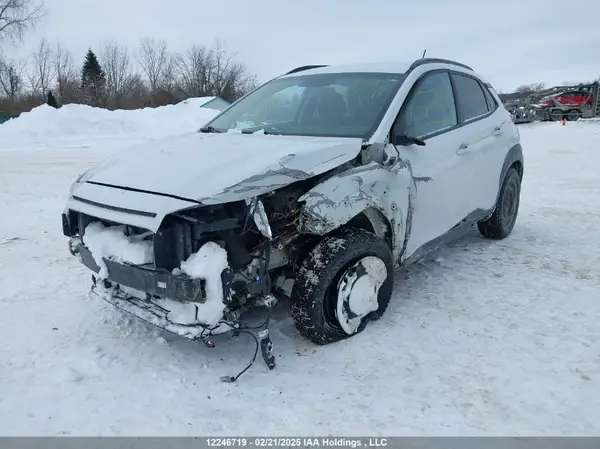KM8K22AA2JU157136 2018 HYUNDAI KONA - Image 2