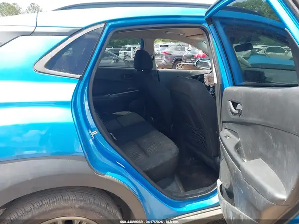KM8K22AA2JU186619 2018 HYUNDAI KONA - Image 8