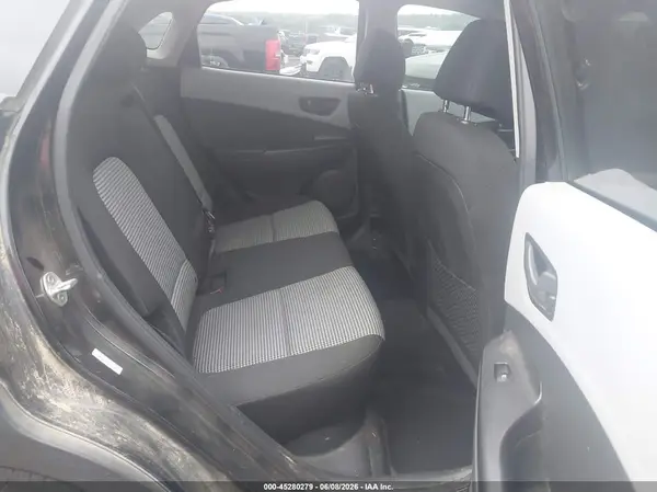 KM8K22AA2MU612930 2021 HYUNDAI KONA - Image 8