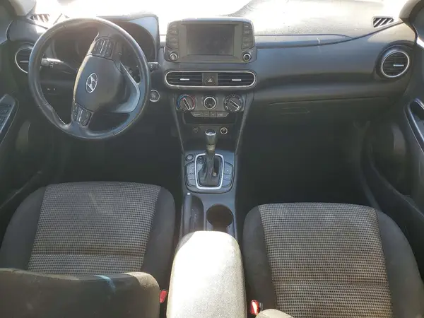 KM8K22AA2MU640243 2021 HYUNDAI KONA - Image 8